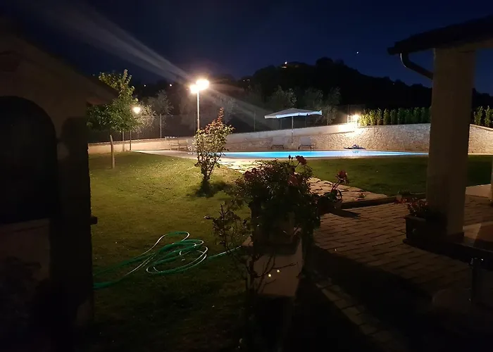 ファームステイ La Madonnina *